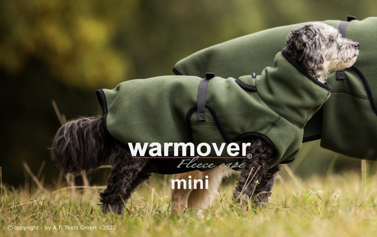 Warmover cape "Mini" pine green